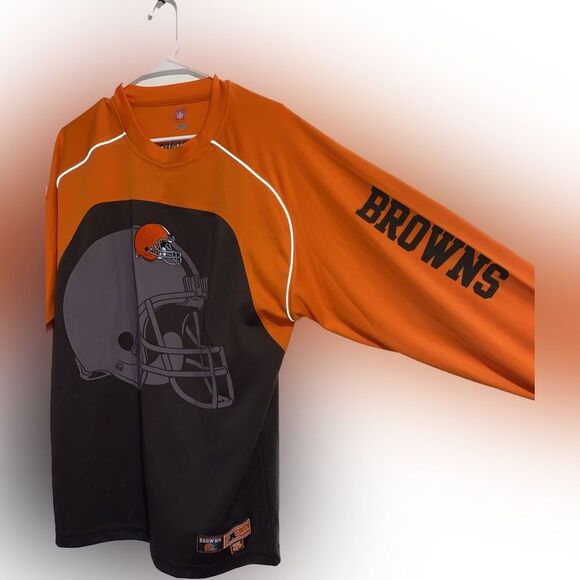 NFL Cleveland Browns Football Long Sleeve Jersey Helmet Logo Patch Size Medium - Picture 3 of 6